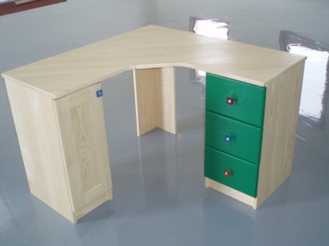 Rohový psací stůl EMA z masivu
